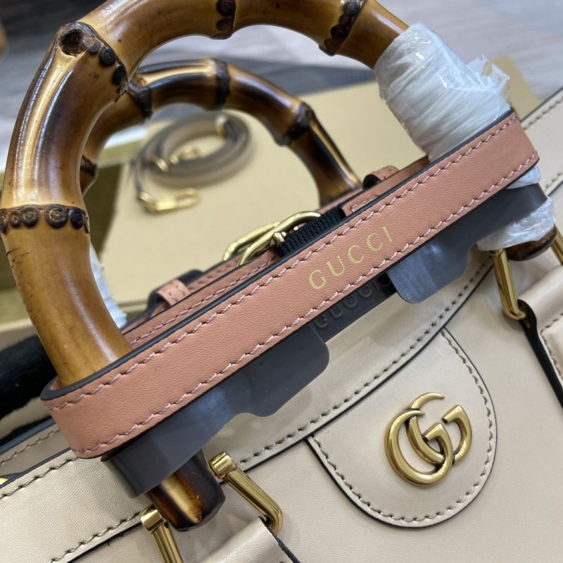 Gvc*1 tote bags